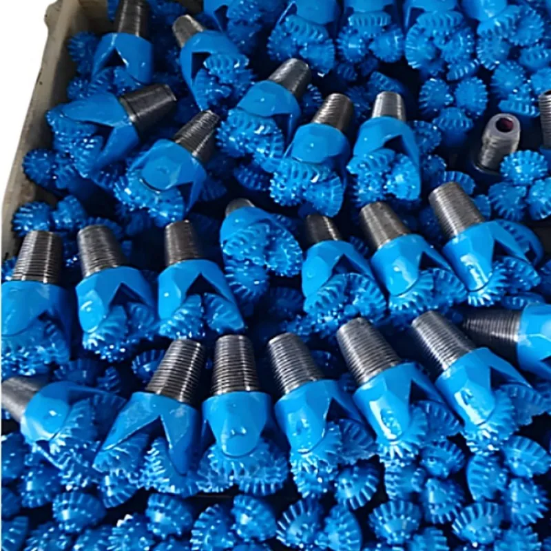 Трехшарошечное долото для водяных скважин